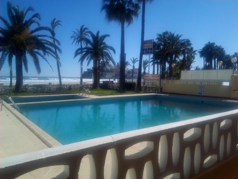 Urbanizacion Bahia Mar Con Piscina Apartment เพนิสโคลา ภายนอก รูปภาพ